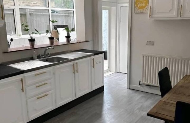 Lovable 1 Bedroom free wifi Parking F3