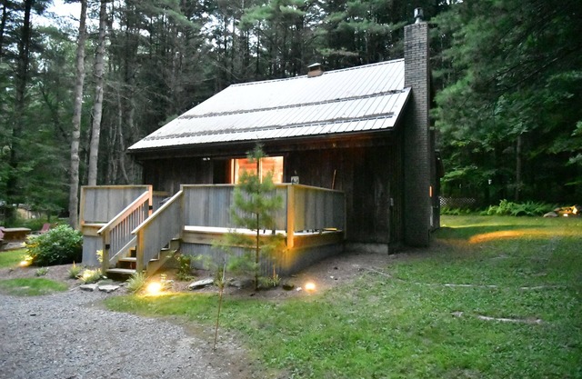 Love to hike, kayak or just relax? Bring your friends, family, and dogs!