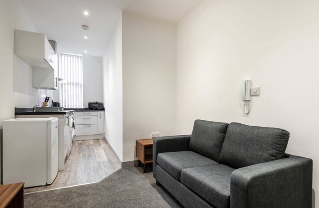Lovely 1 Bed Budget Apartment in Central Doncaster