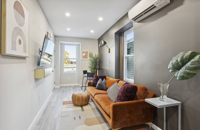 Lovely 1-Bedroom unit 15 minutes from downtown