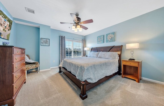 Lovely 1 king bedroom dwnt moneta on-site restaurant