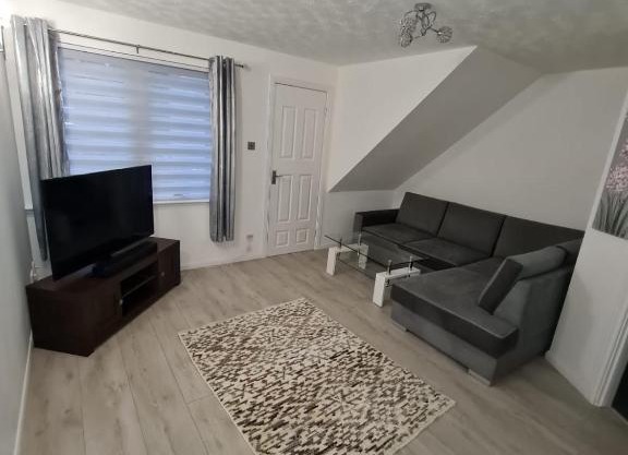 Lovely 2 bedroom flat in nice Inversness area.