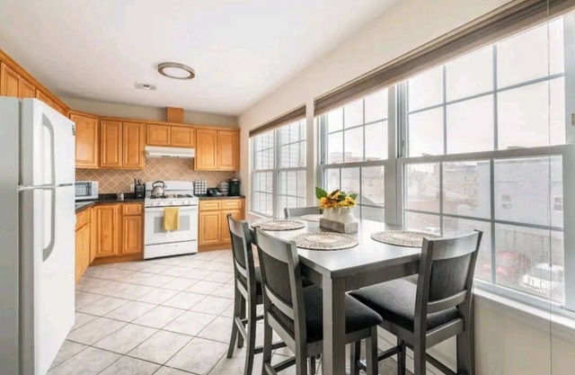 Lovely 2 bedroom/Near EWR/Free Parking