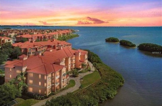 Lovely 2 BR Waterfront Condo Balcony Grand Venezia