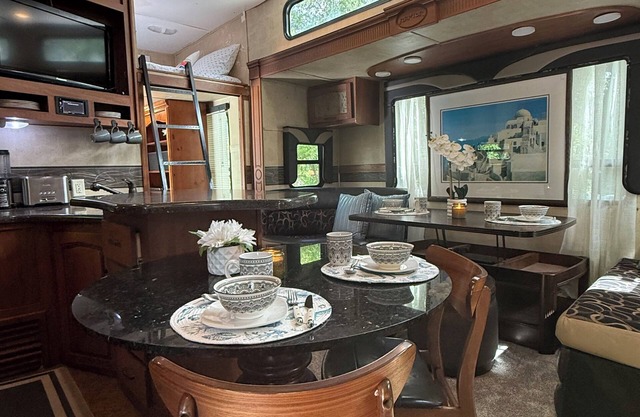 Lovely 2BR apartment private near casino enjoyable Fort Lauderdale with AC, WiFi