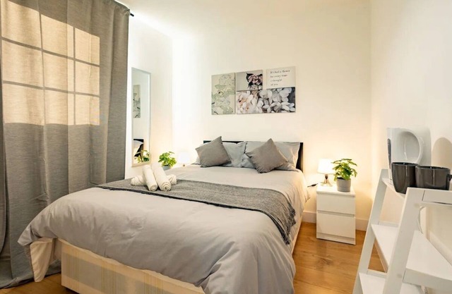 Lovely 3 Bed Flat in London