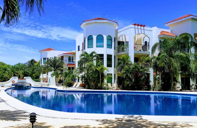 Lovely 3 Bedroom 5 min from sea in Playacar Resort zone only 15 min walk 5Th A