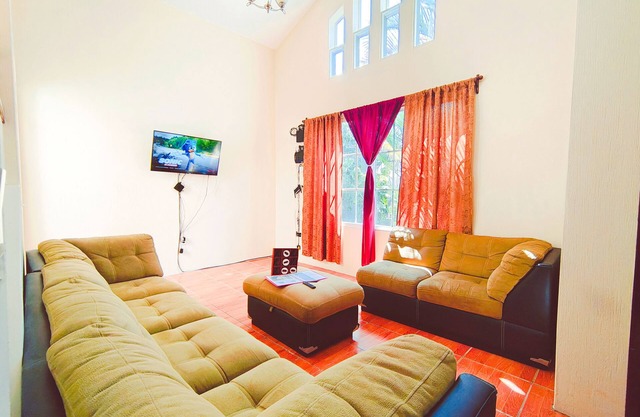 Lovely 3-bedroom house in Esquipulas with AC, WiFi. Enjoy your stay