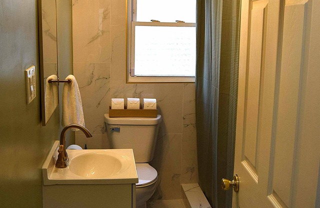 Lovely 3-bedroom house in Louisville with AC, WiFi