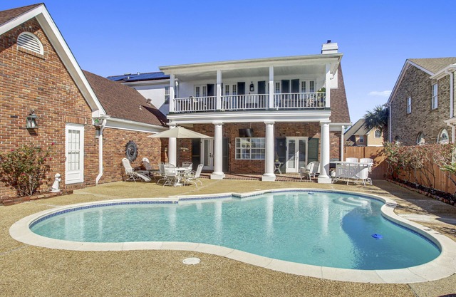 Lovely 3 BR home only 15mins from downtown NOLA by RedAwning