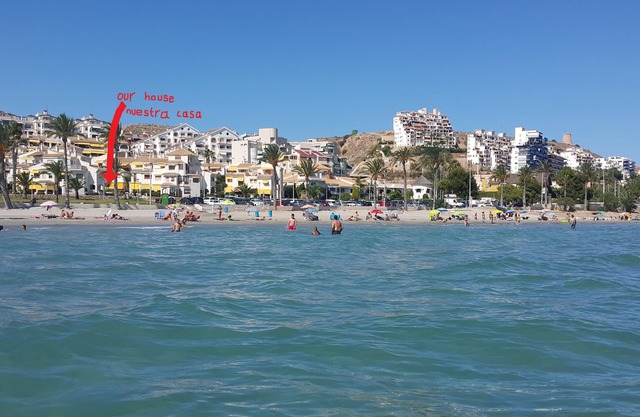 Lovely 3-storey house by beach, Santa Pola nr Alicante. Bungalow bonito al mar