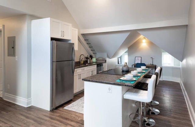 Lovely and Spacious Apartment in Heart of Midtown
