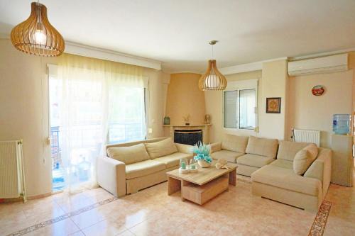 LOVELY AND SUNNY APARTAMENT 300m FROM BEACH!