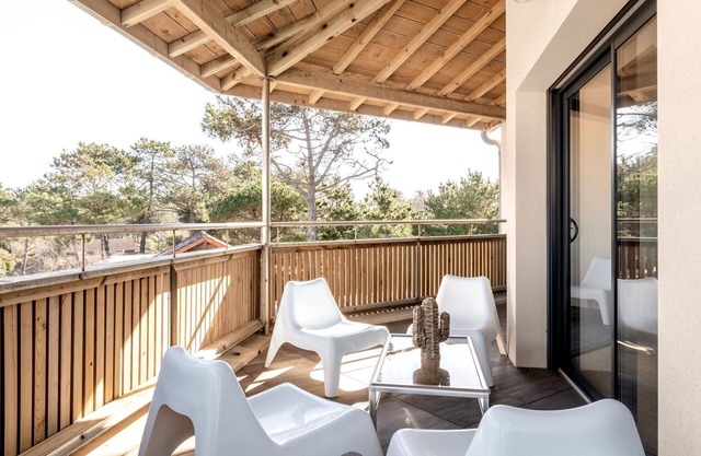 Lovely apartment for 6 people with WIFI, TV, terrace, pets allowed and parking