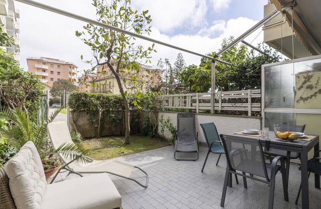 Lovely apartment for 4 guests with WIFI, A/C, terrace and pets allowed