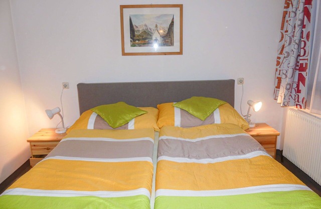 Lovely apartment for 6 guests with TV and parking