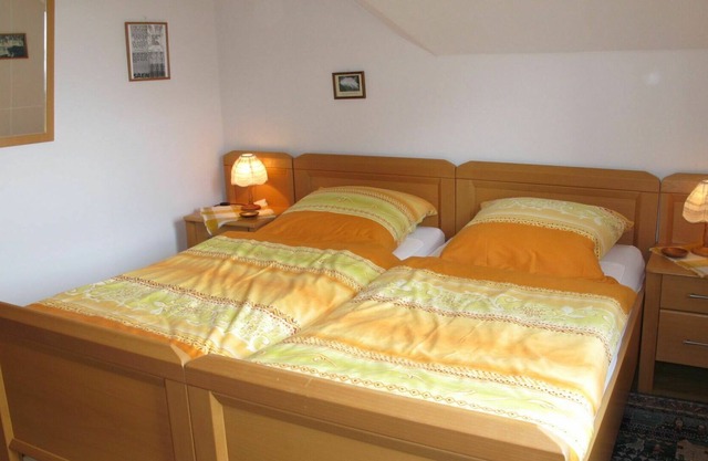 Lovely apartment for 4 people with WIFI, TV, patio and parking
