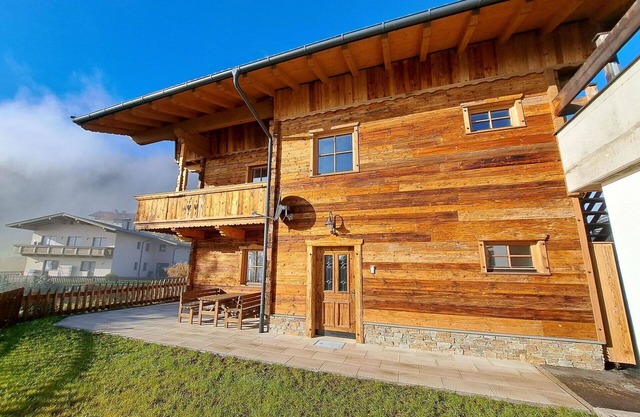 Lovely apartment for 5 guests with WIFI, TV, terrace and parking