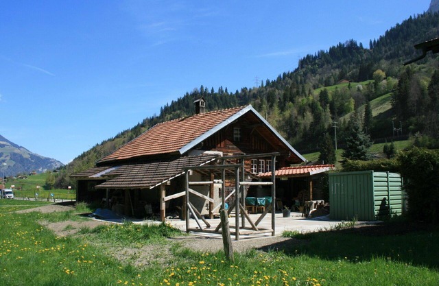 Lovely apartment for 4 people with WIFI, balcony and pets allowed