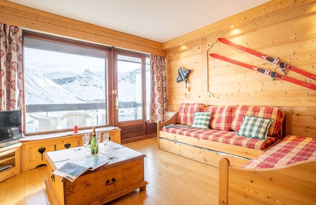 Lovely apartment for 8 guests with WIFI, TV and balcony