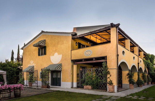 Lovely apartment for 4 guests with WIFI, pool, TV and parking