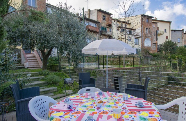Lovely apartment for 4 guests with WIFI, A/C, TV and pets allowed