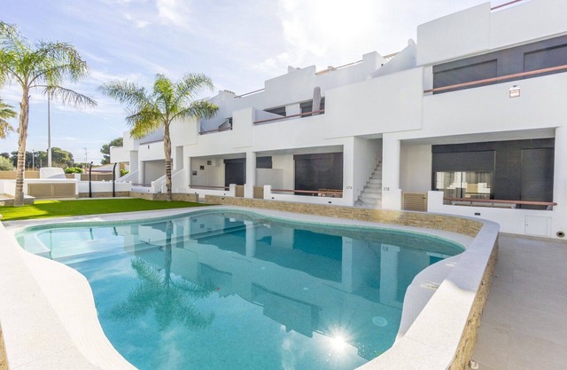 Lovely apartment for 6 guests with pool, WIFI, A/C, terrace and parking