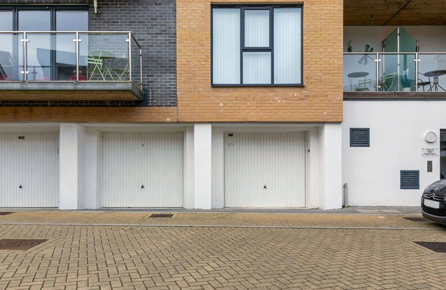 Lovely apartment for 4 guests with WIFI, TV, terrace and parking