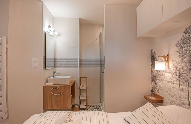 Lovely apartment for 2 people with WIFI, TV, balcony and parking