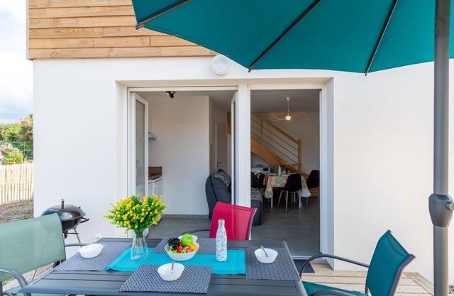 Lovely apartment for 4 guests with pool, WIFI, A/C, TV, terrace and pets allowed