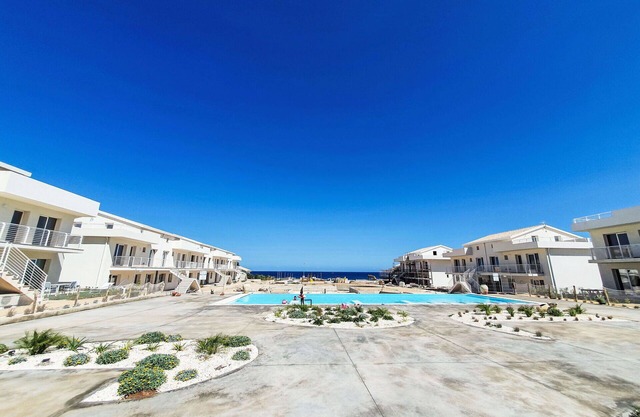 Lovely apartment for 4 guests with pool, A/C, WIFI, TV and terrace