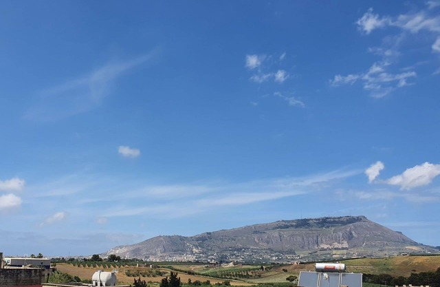 Lovely apartment for 6 people with WIFI, A/C, TV, terrace and parking