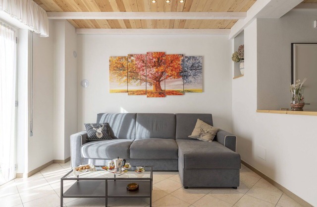 Lovely apartment for 6 people with WIFI, TV, terrace and pets allowed
