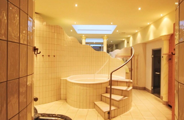 Lovely apartment for 4 guests with WIFI, TV, balcony and parking