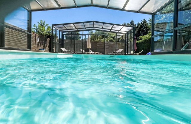 Lovely apartment for 6 people with pool, WIFI, TV, terrace, pets allowed and parking