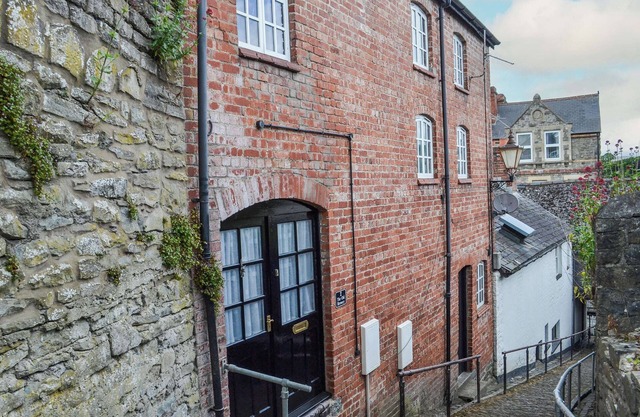 Lovely apartment in a Grade II listed property in the heart of Builth Wells.