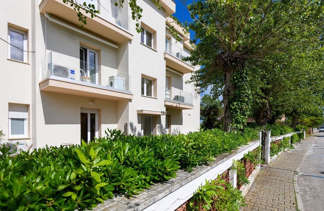 Lovely apartment in Marcelli with WiFi