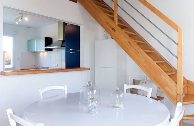 Lovely apartment in villa for 6 people with TV, terrace and pets allowed