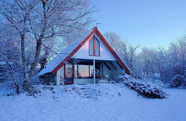 Lovely cottage near fjord in Hjarbæk