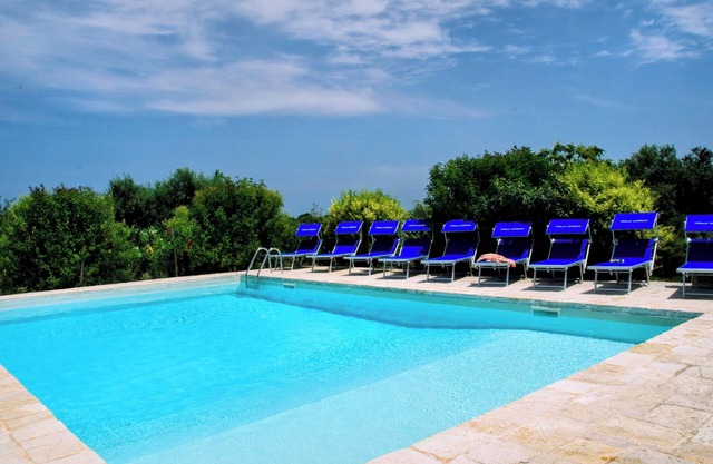 Lovely fully restored trullo country house, large fenced pool and wifi