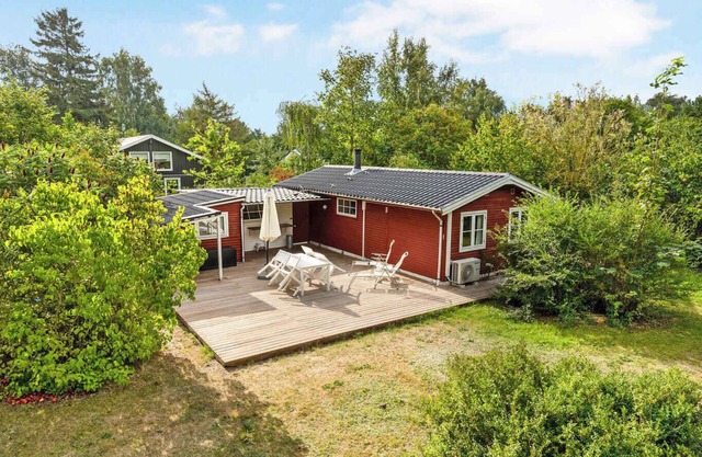 Lovely holiday home near the beach