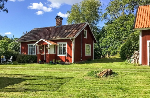 Lovely home in örsundsbro with WiFi