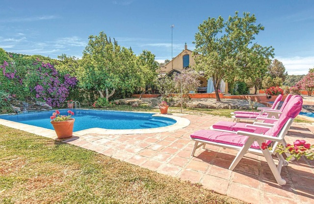 Lovely home in Coripe