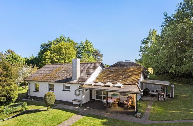 Lovely home in Hesselager