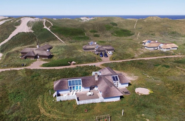 Lovely home in Hvide Sande with kitchen