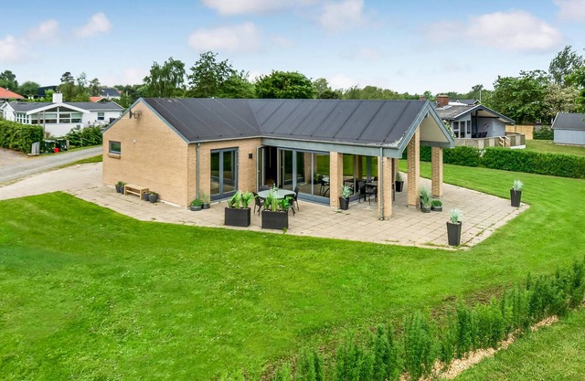 Lovely home in Juelsminde with sauna