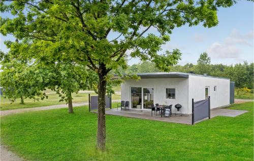 Lovely Home In Ringkøbing With Kitchen