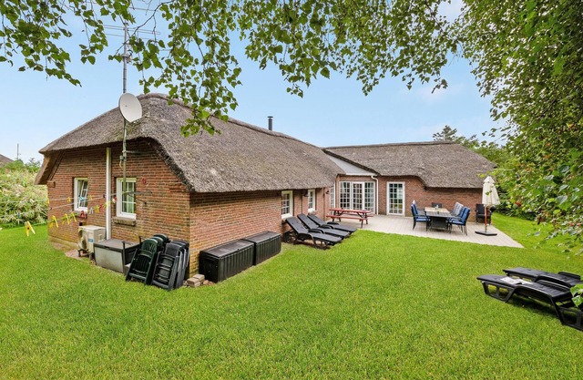 Lovely home in Ringkøbing with sauna