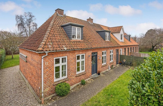 Lovely home in Sønderborg with kitchen