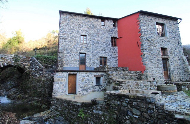Lovely apartment for 4 guests with WIFI, TV, patio and parking